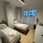 דירה 4 Bed 2 *