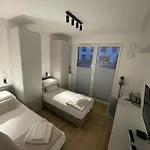 דירה 4 Bed 2