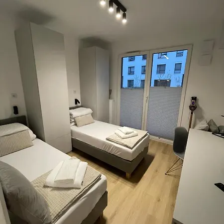 Apartment 4 Bed 2 *