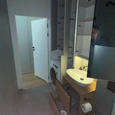 4 Bed 2 Apartman *