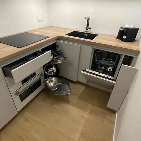 Apartment 4 Bed 2