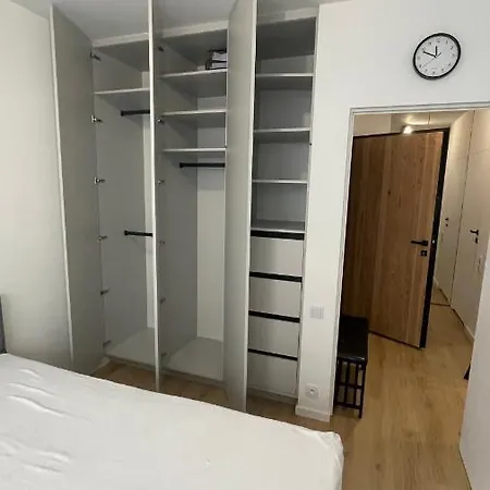 Apartman 4 Bed 2 Varsó