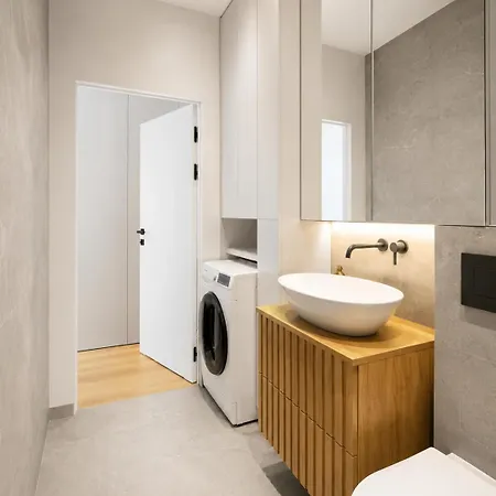 4 Bed 2 * Warszawa